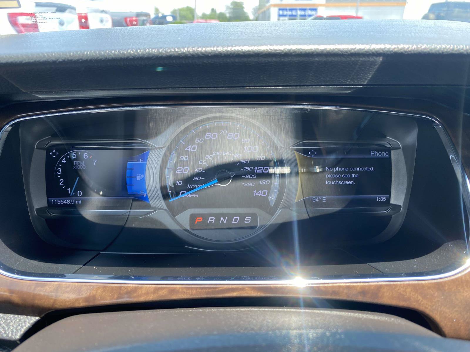 Used 2015 Ford Taurus Limited FWD image 23