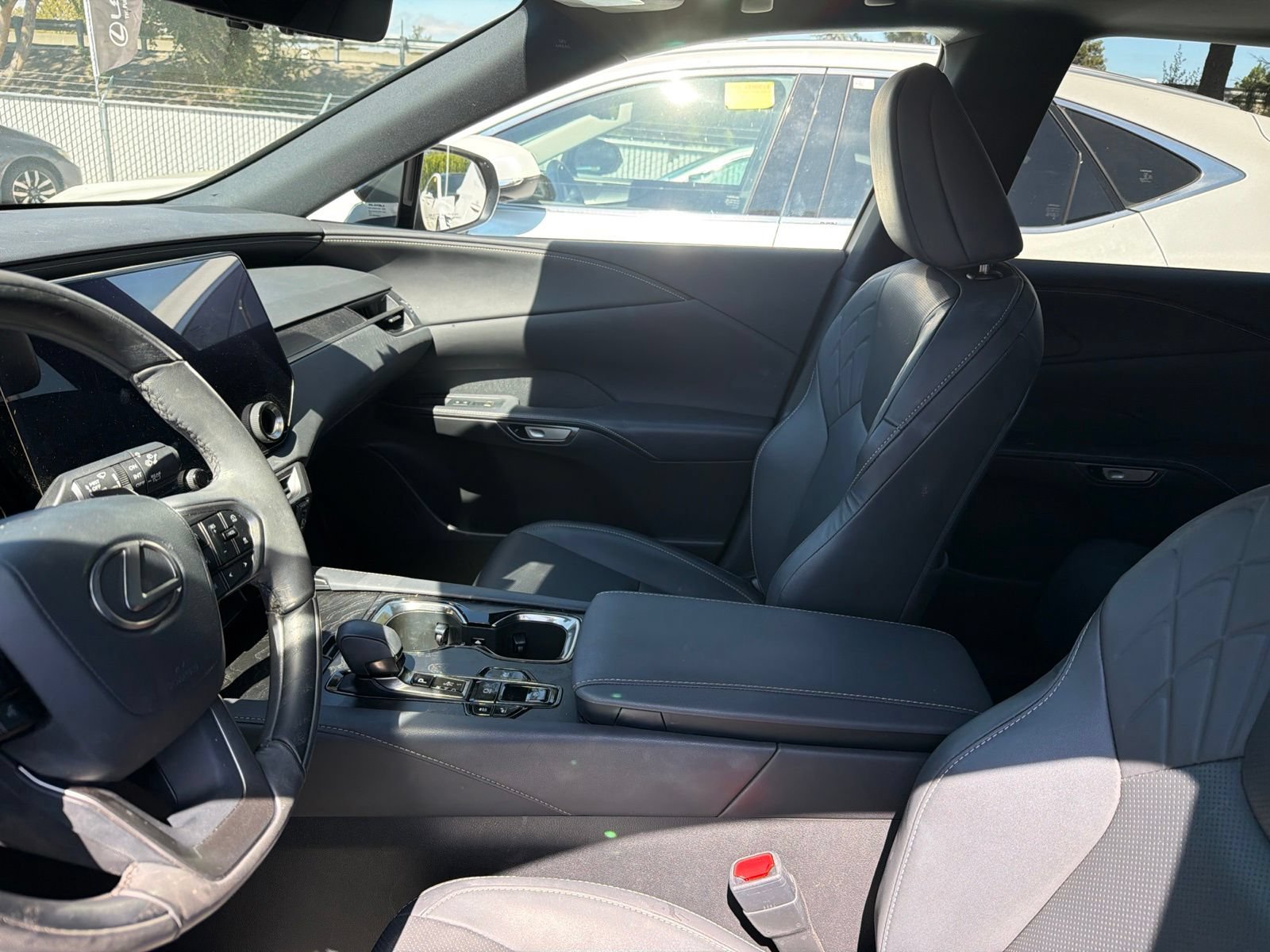 Used 2023 Lexus RX 350h AWD/4WD image 6