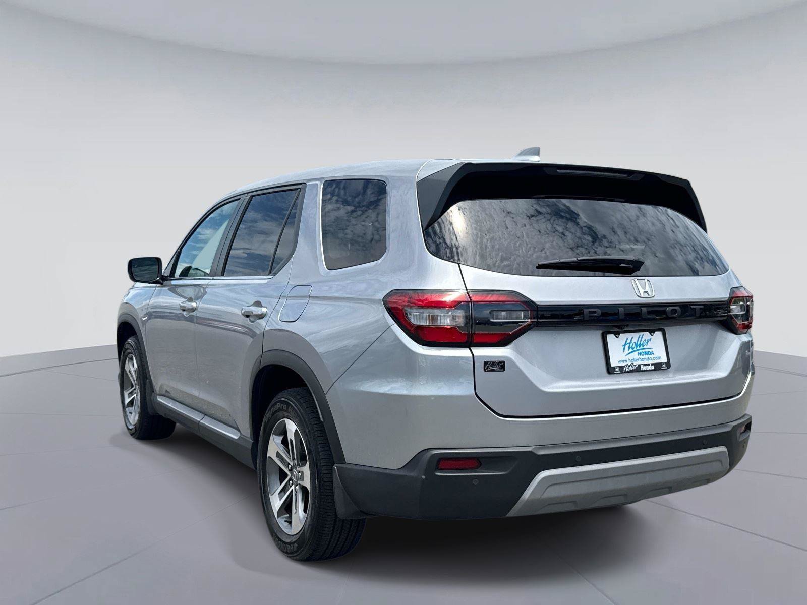 Certified 2024 Honda Pilot EX-L image 6