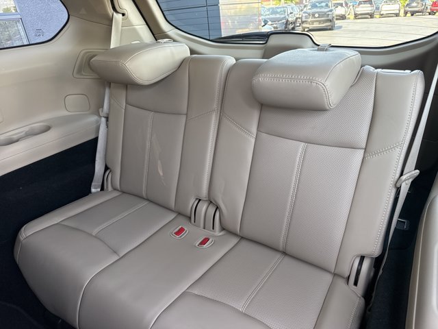 Used 2019 Nissan Pathfinder Platinum w/ Cargo Package AWD/4WD image 6