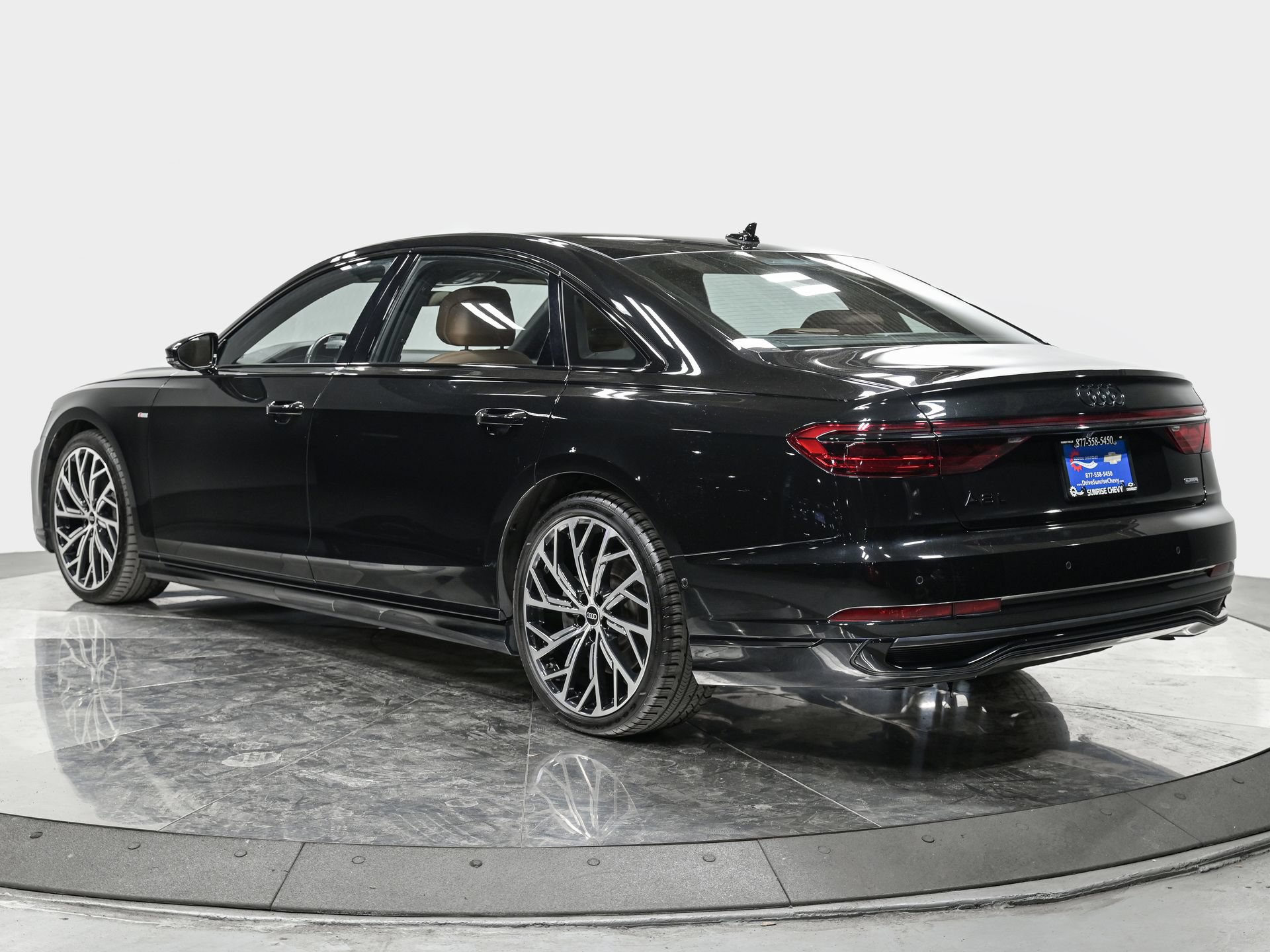 Used 2023 Audi A8 L 3.0T w/ Comfort Plus Package AWD/4WD image 4
