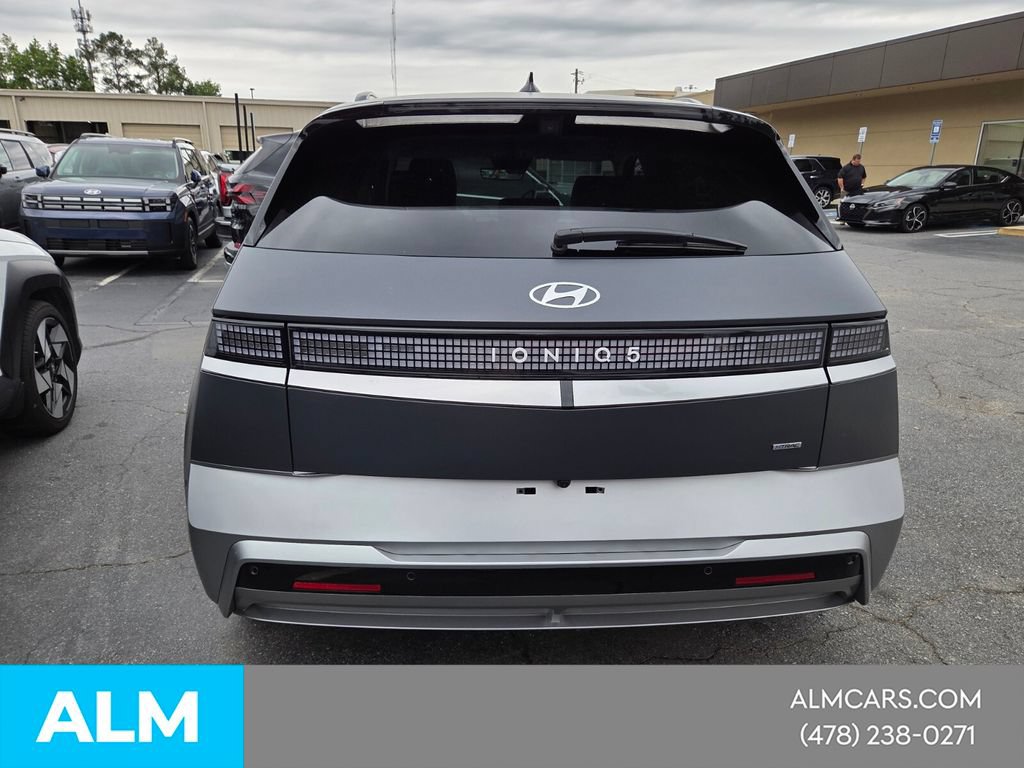 Used 2025 Hyundai Ioniq 5 Limited AWD/4WD image 8