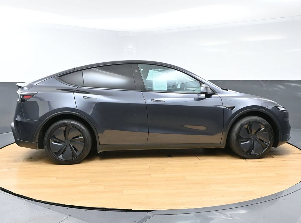 Used 2026 Tesla Model Y Long Range RWD image 5