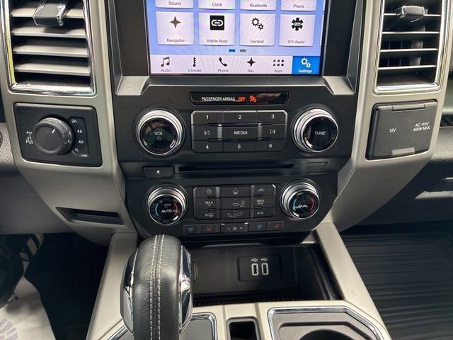 Used 2016 Ford F150 Lariat w/ Equipment Group 502A Luxury AWD/4WD image 23