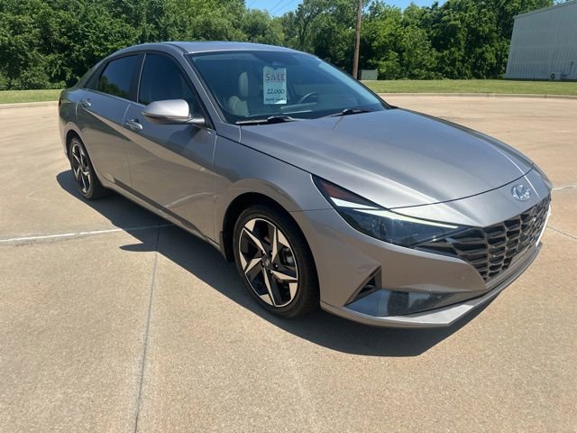 Used 2023 Hyundai Elantra Limited FWD image 1