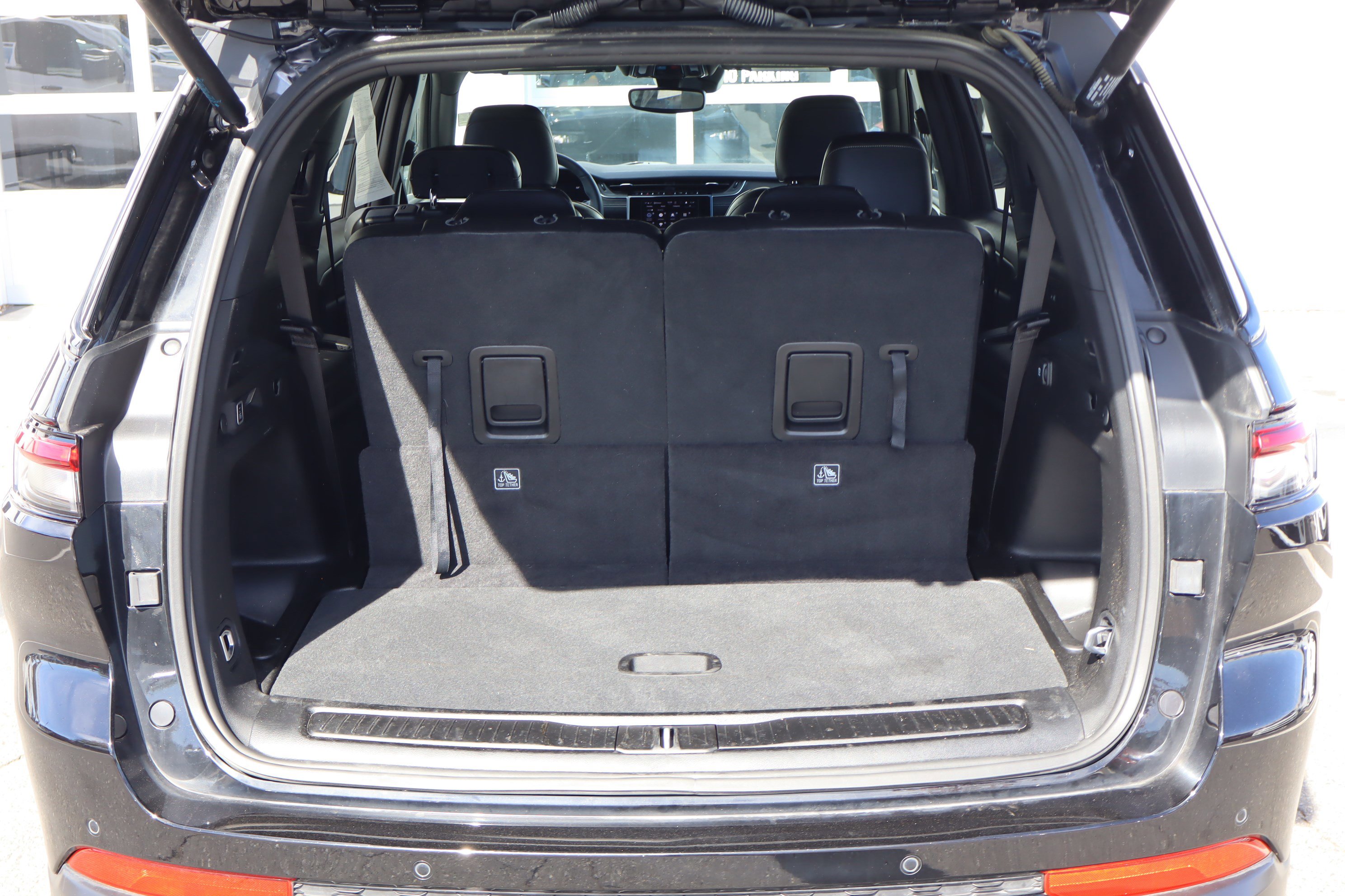 Used 2024 Jeep Grand Cherokee L Altitude image 35