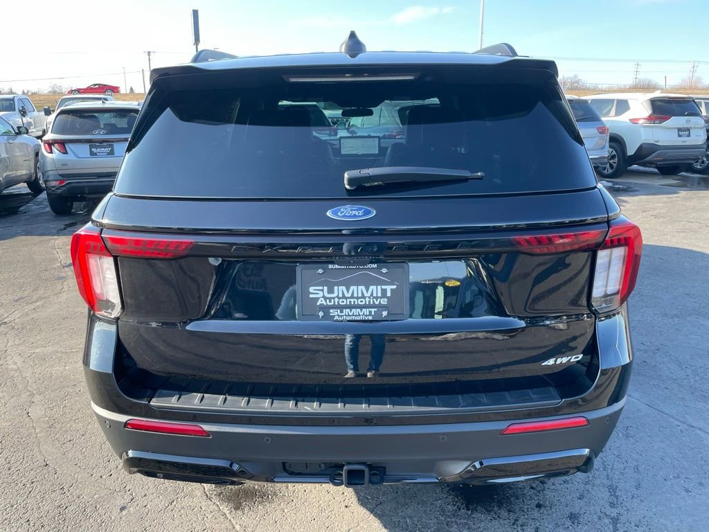 Used 2025 Ford Explorer ST-Line AWD/4WD image 33