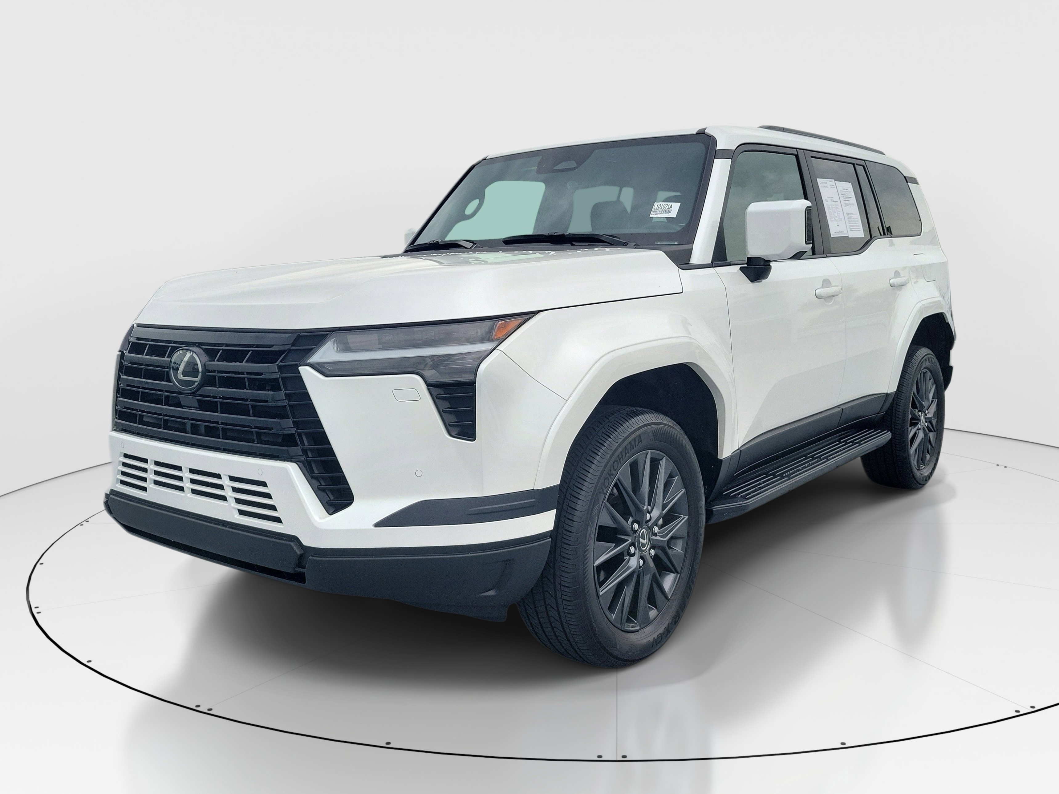 Used 2024 Lexus GX 550 w/ Cold Area Package AWD/4WD image 3