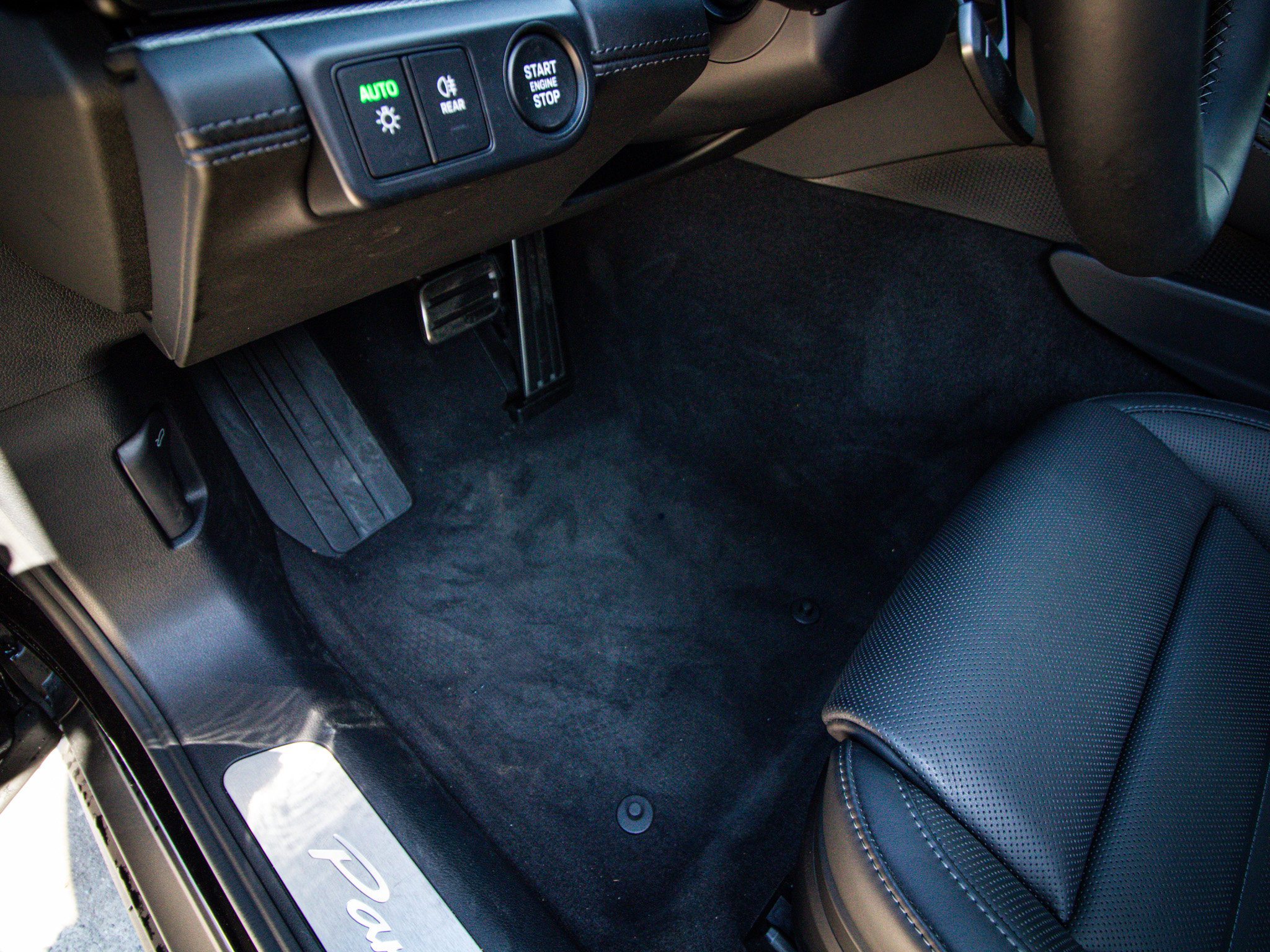 Used 2026 Porsche Panamera image 17