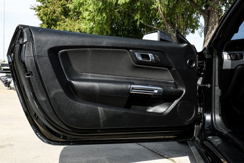 Used 2023 Ford Mustang GT RWD image 39