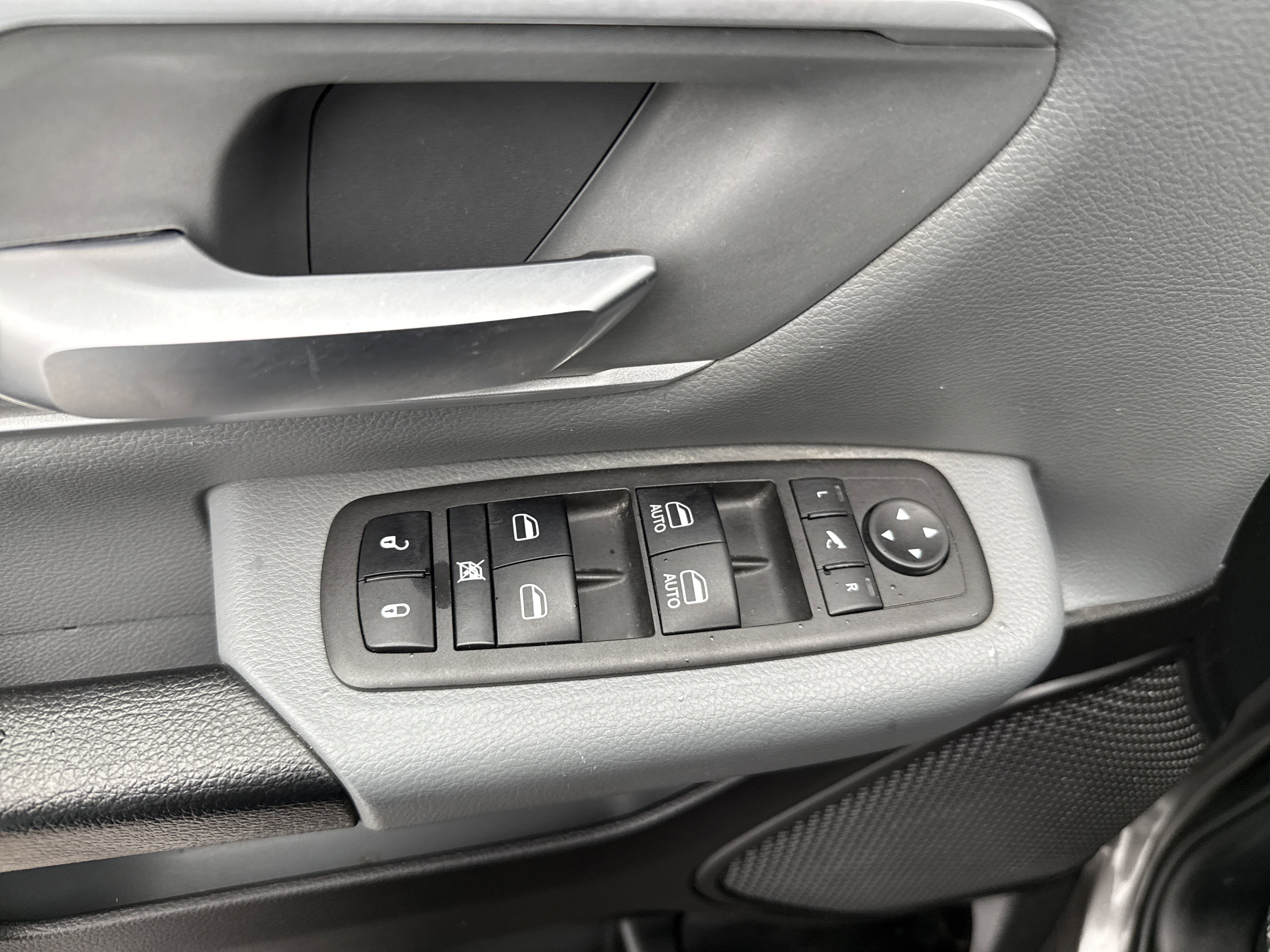 Used 2022 RAM 1500 Big Horn image 14