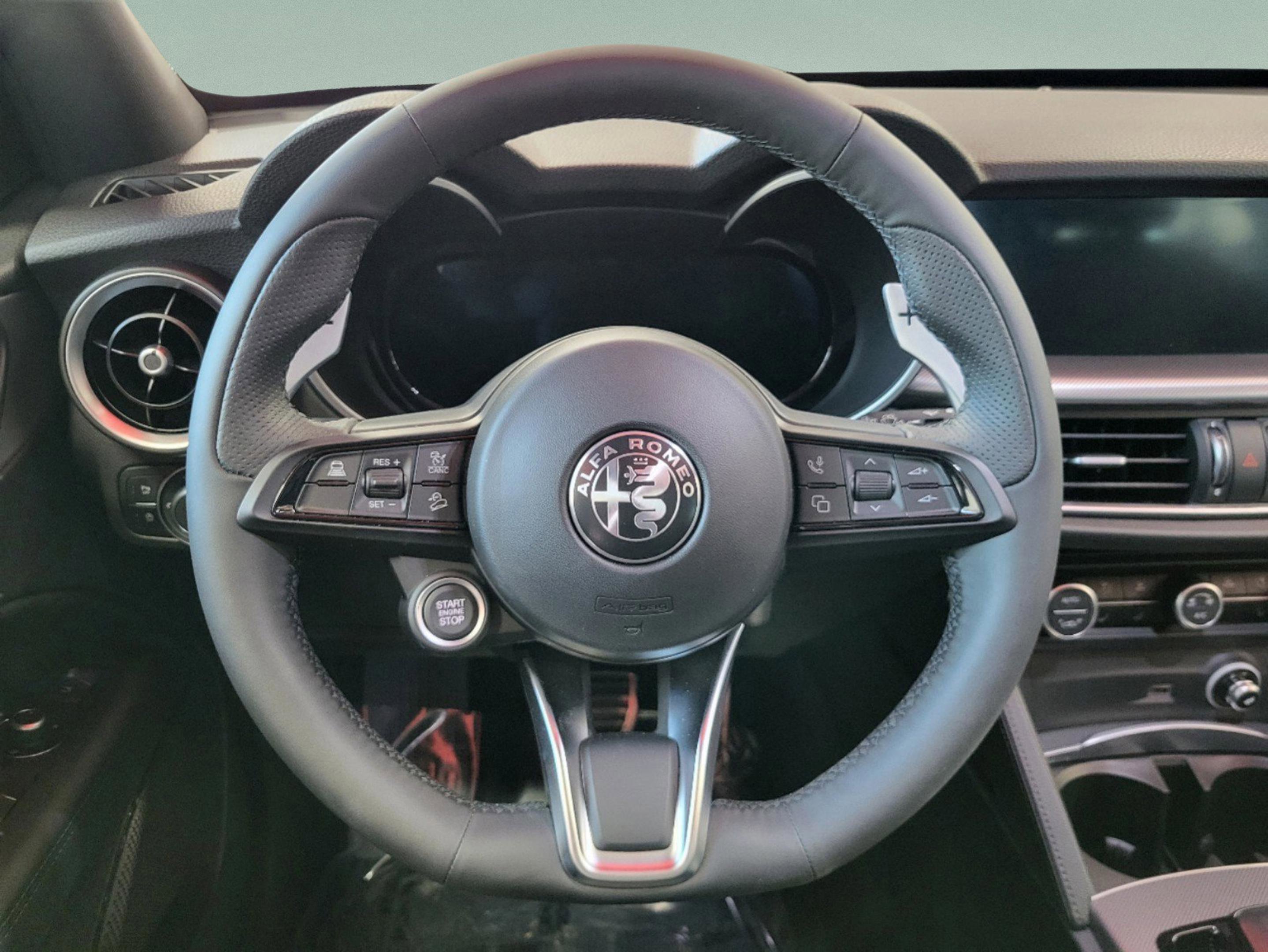 New 2025 Alfa Romeo Stelvio Sprint image 42