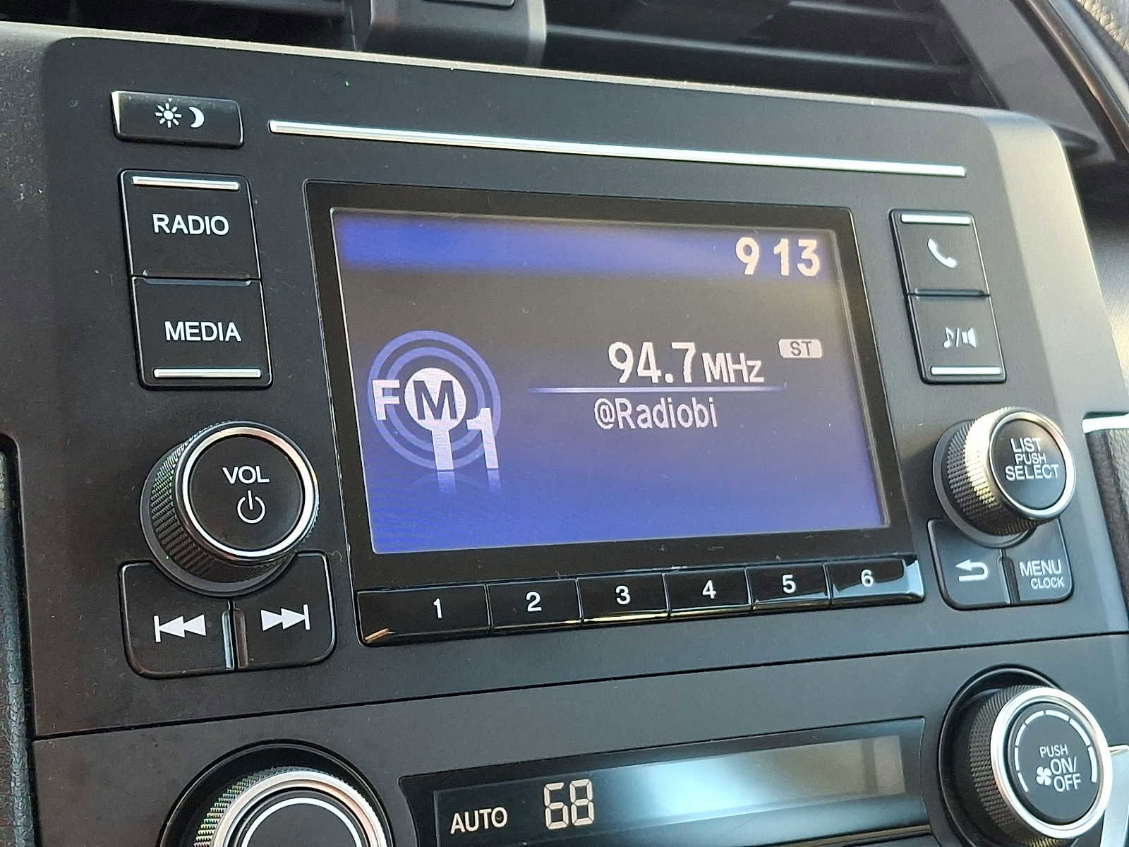 Used 2021 Honda Civic LX image 14