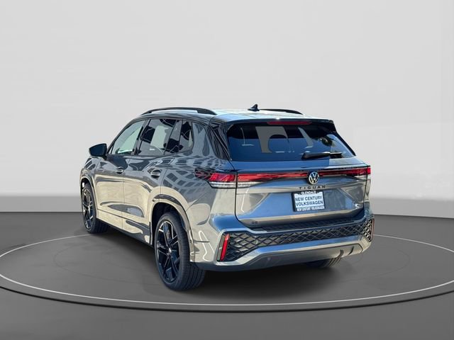 New 2026 Volkswagen Tiguan SE R-Line image 3