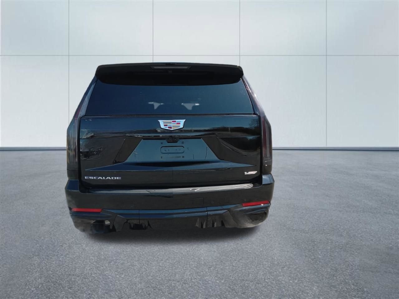 Used 2025 Cadillac Escalade V image 4