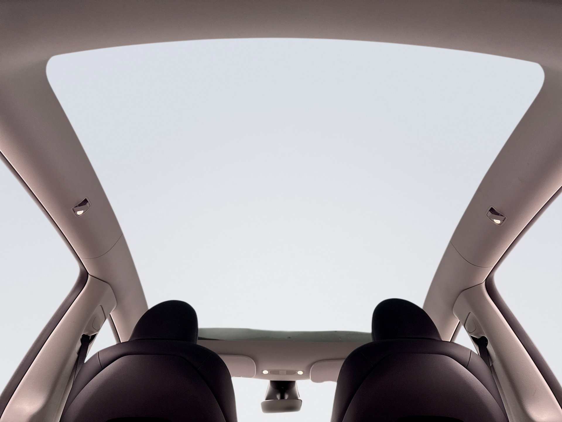 Used 2023 Tesla Model Y Long Range image 23