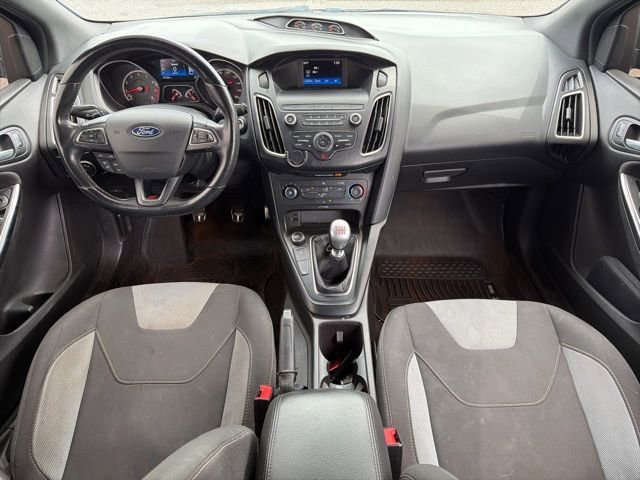 Used 2018 Ford Focus ST FWD image 11
