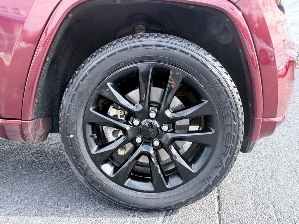 Used 2021 Jeep Grand Cherokee Laredo X image 31