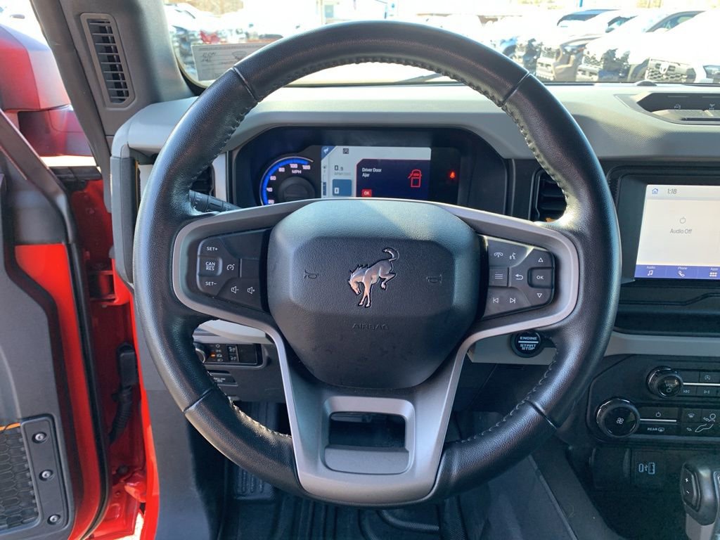 Used 2023 Ford Bronco Badlands image 25