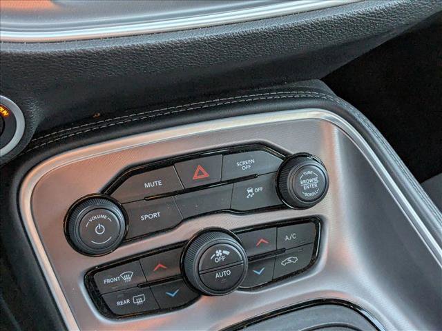 Used 2022 Dodge Challenger SXT image 16
