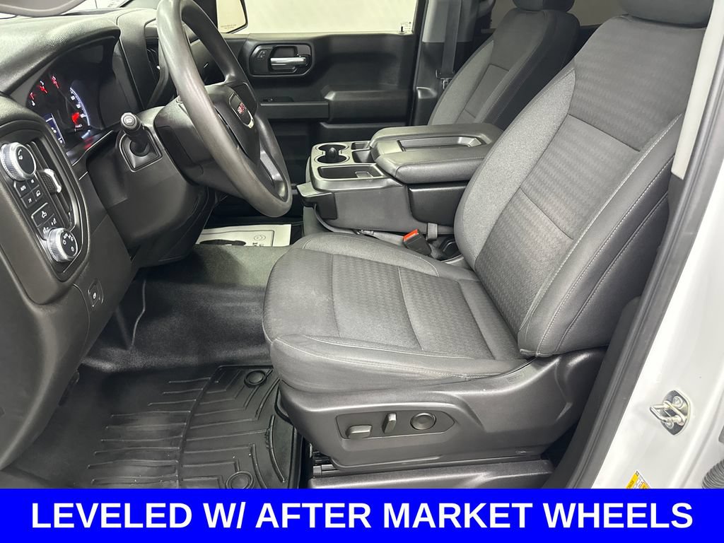 Used 2024 GMC Sierra 1500 Pro w/ Convenience Package AWD/4WD image 9