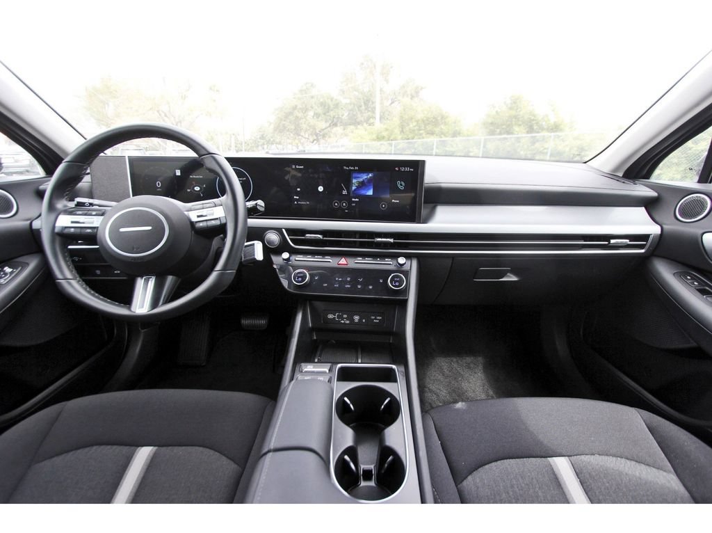Used 2025 Hyundai Sonata SEL FWD image 10