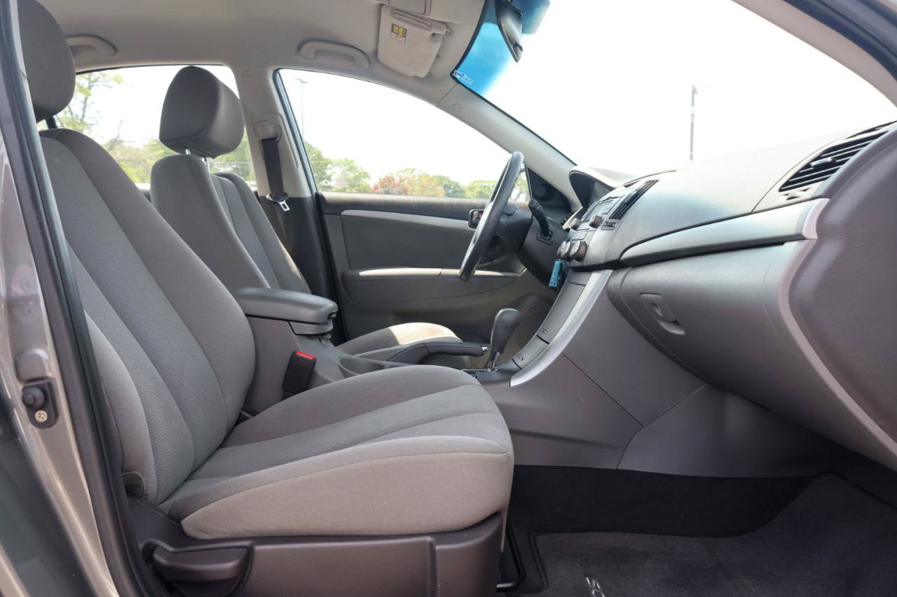 Used 2010 Hyundai Sonata GLS FWD image 18