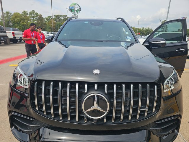 Used 2024 Mercedes-Benz GLS 63 AMG 4MATIC image 8