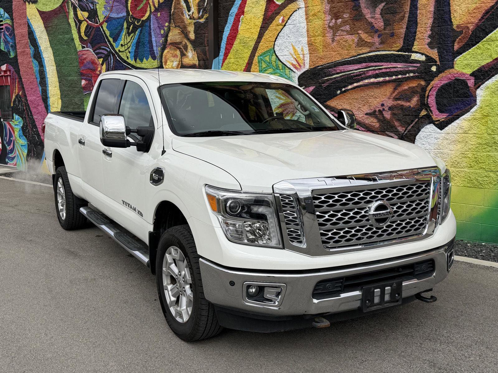 Used 2017 Nissan Titan SL image 2