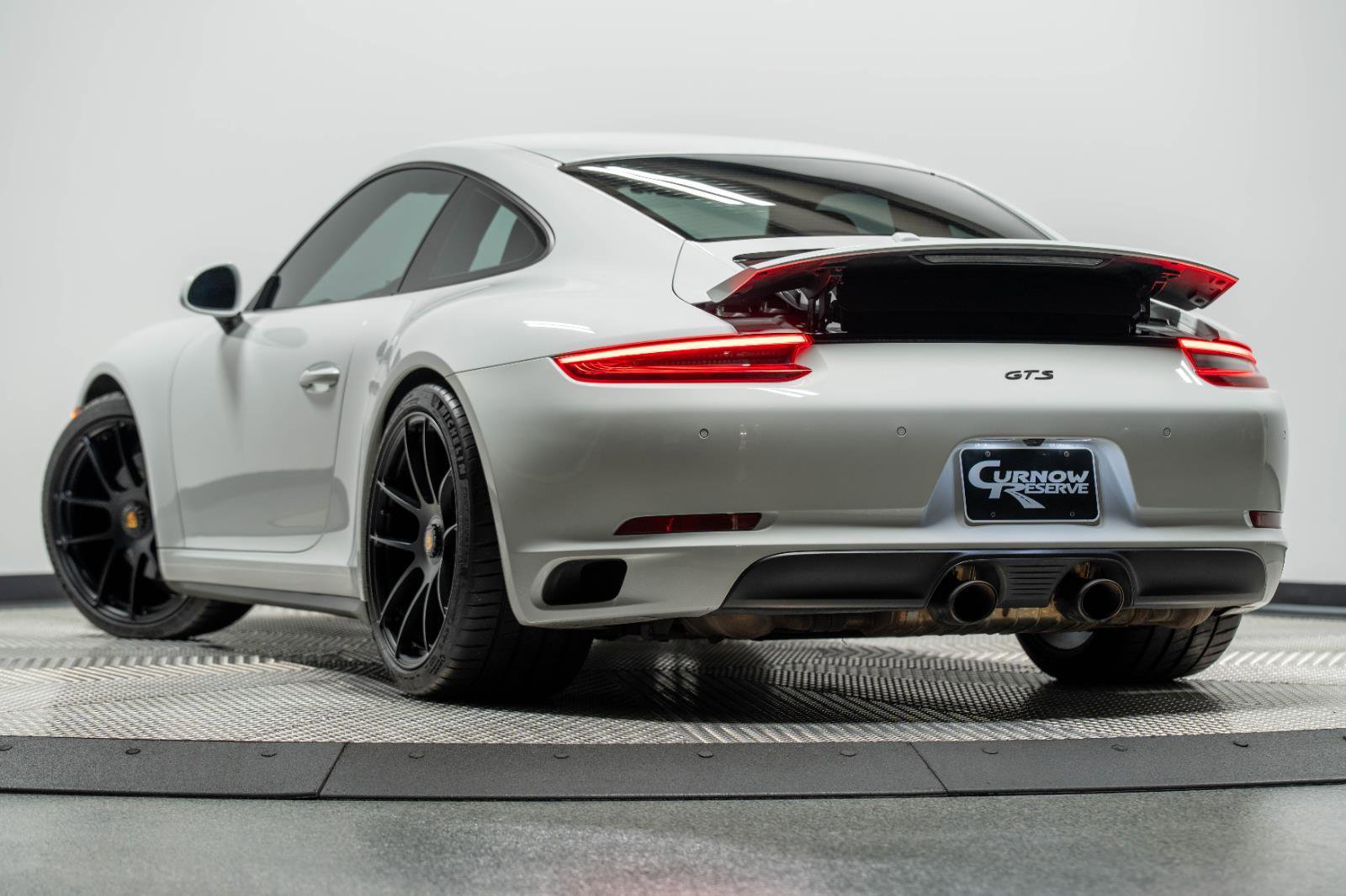 Used 2018 Porsche 911 Carrera GTS image 32