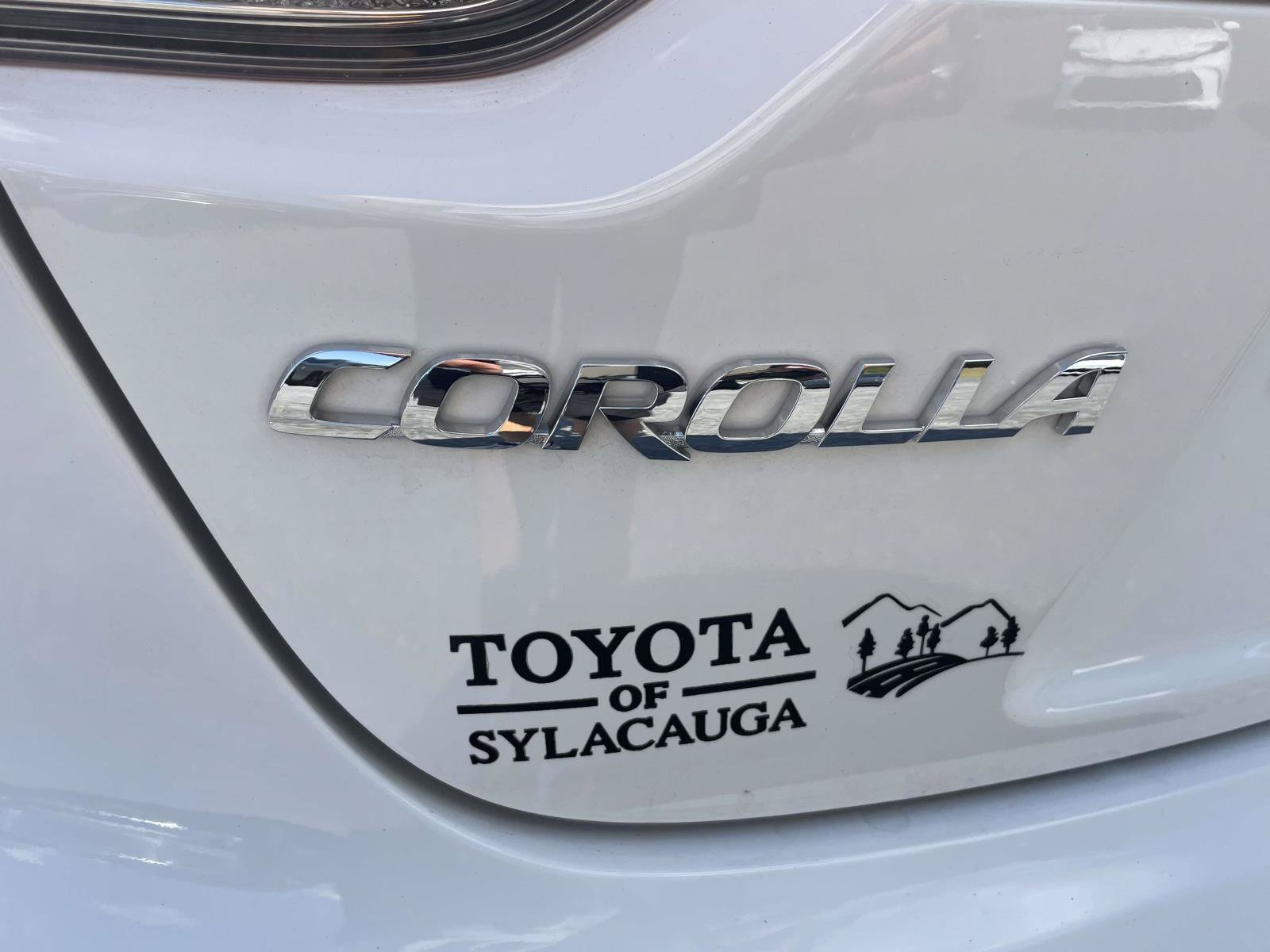 Used 2026 Toyota Corolla LE FWD image 10