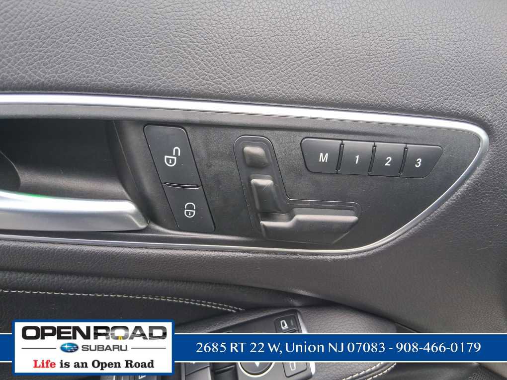 Used 2016 Mercedes-Benz GLA 250 4MATIC image 16