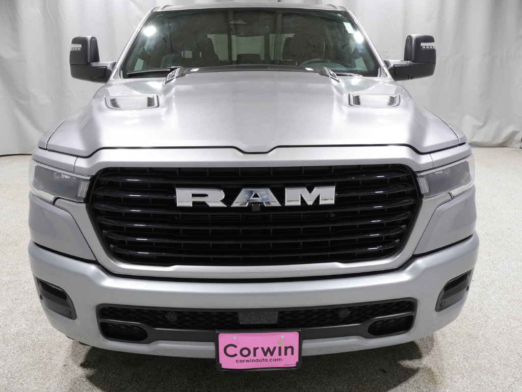 Used 2025 RAM 1500 Laramie w/ Sport Appearance Package AWD/4WD image 9