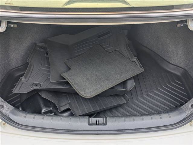 Used 2016 Honda Accord Touring image 6