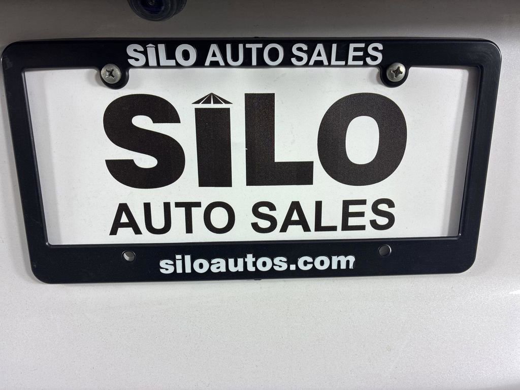 Used 2023 Hyundai Santa Fe SEL w/ Premium Package image 5