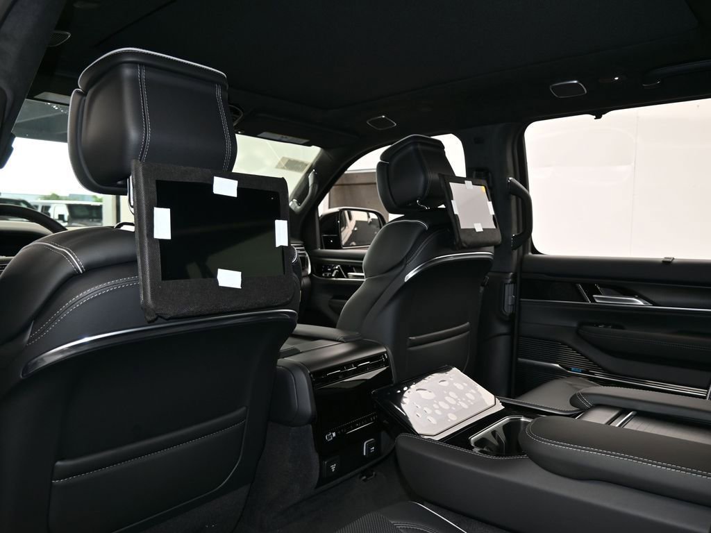 Used 2024 Jeep Grand Wagoneer L Series II w/ Quick Order Packagew 28T image 32