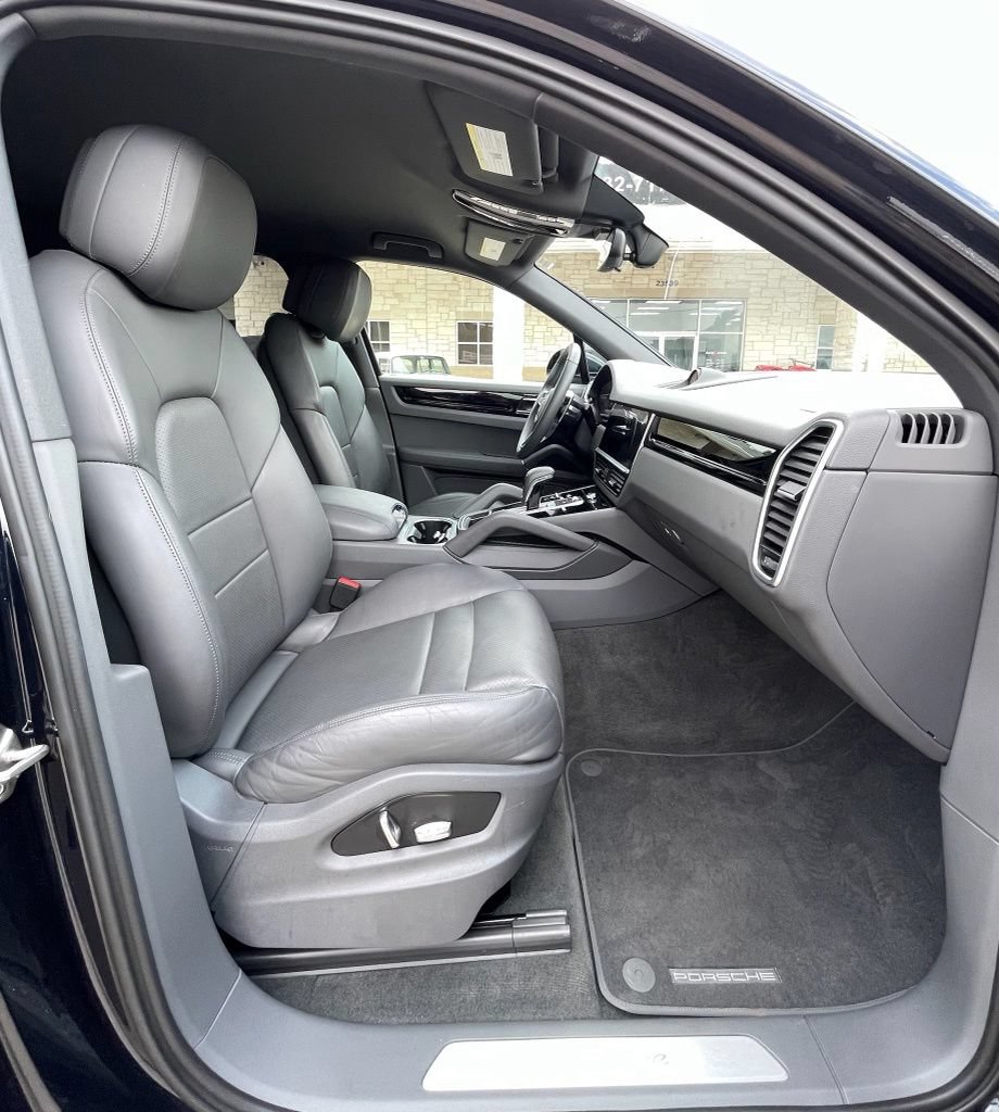 Used 2019 Porsche Cayenne AWD/4WD image 27