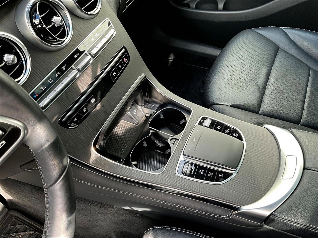 Used 2021 Mercedes-Benz GLC 300 GLC 300 image 20