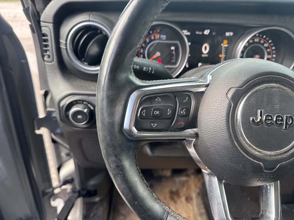 Used 2018 Jeep Wrangler Unlimited Sahara AWD/4WD image 39