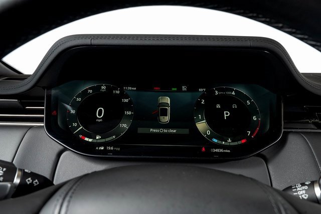 Used 2023 Land Rover Range Rover SE image 40