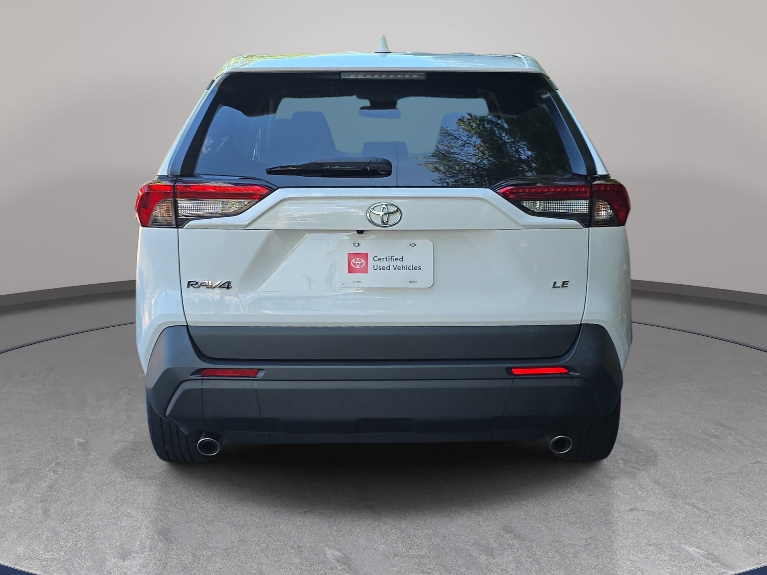 Certified 2023 Toyota RAV4 LE FWD image 6