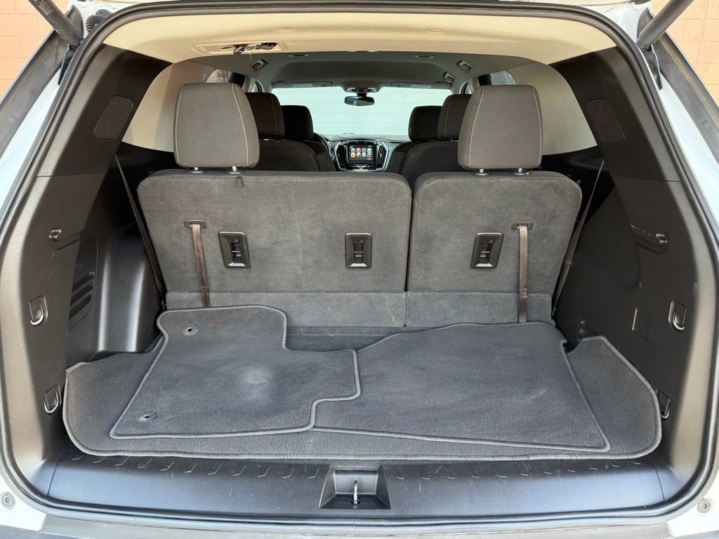 Used 2019 Chevrolet Traverse LT FWD image 16