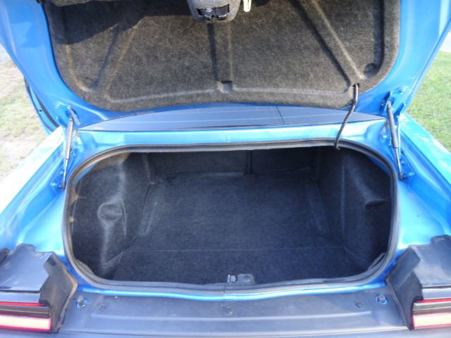 Used 2019 Dodge Challenger SXT image 19