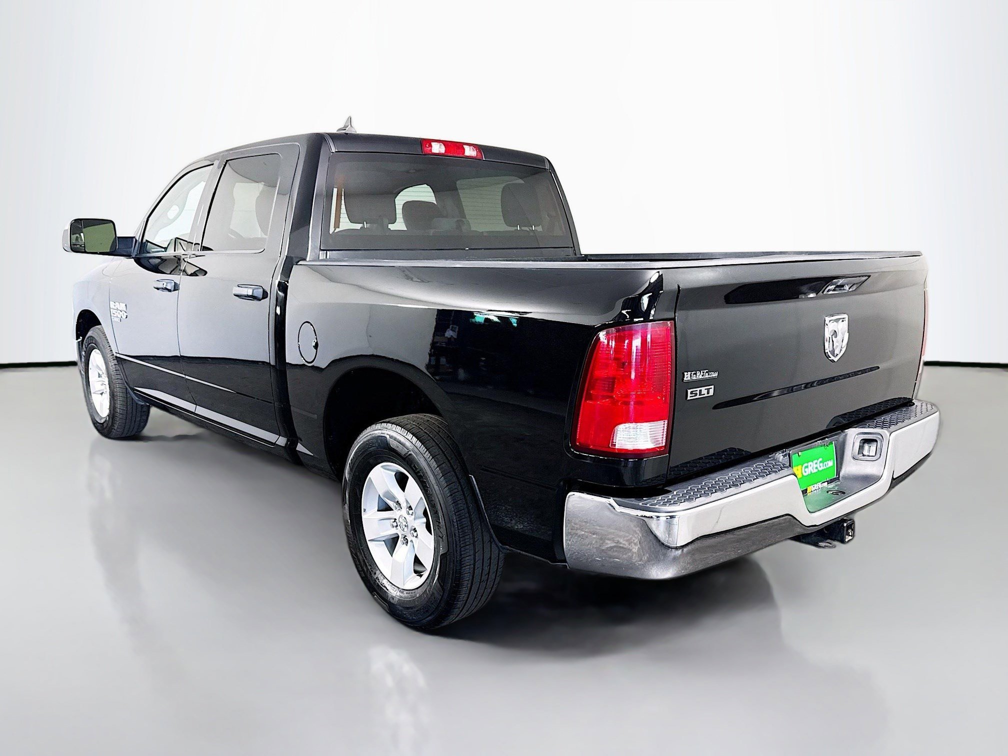 Used 2023 RAM 1500 Classic SLT w/ Trailer & Traction Group image 7
