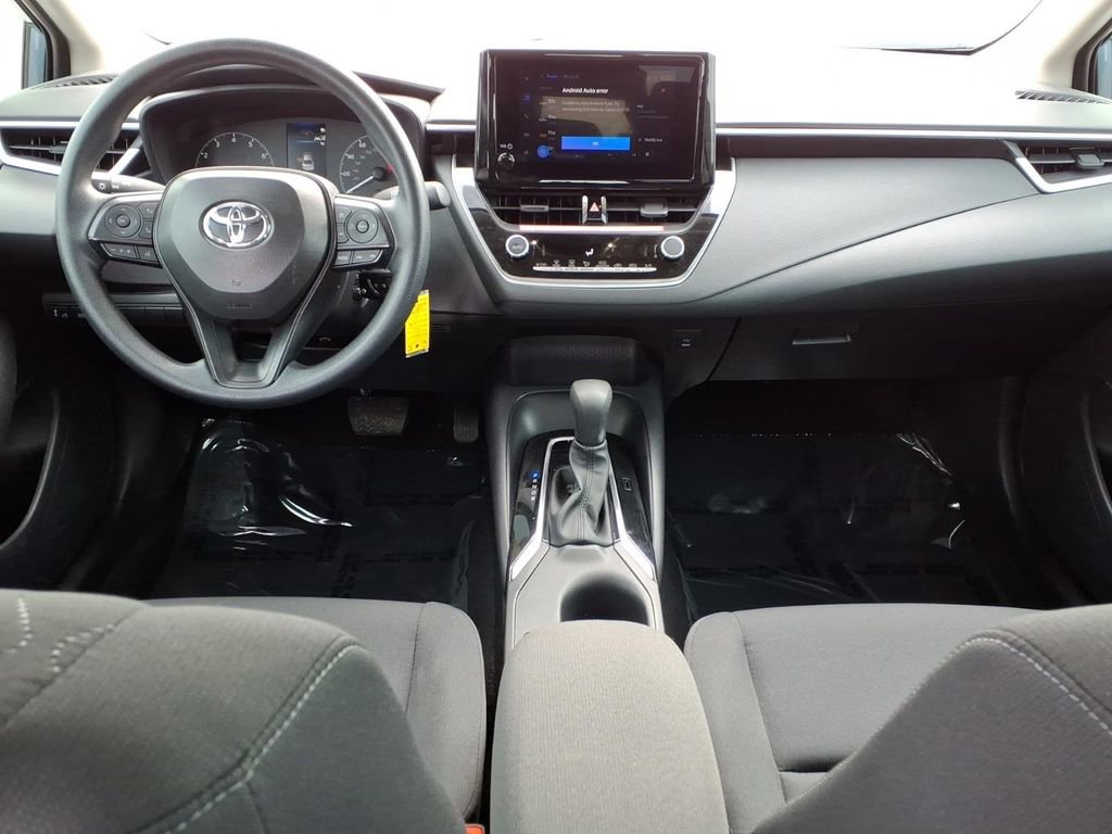 Used 2025 Toyota Corolla LE image 12