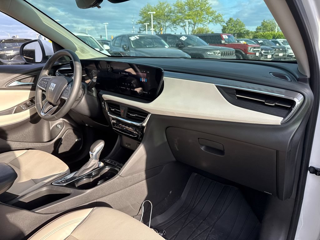 Certified 2025 Buick Encore GX Avenir w/ Avenir Technology Package AWD/4WD image 42