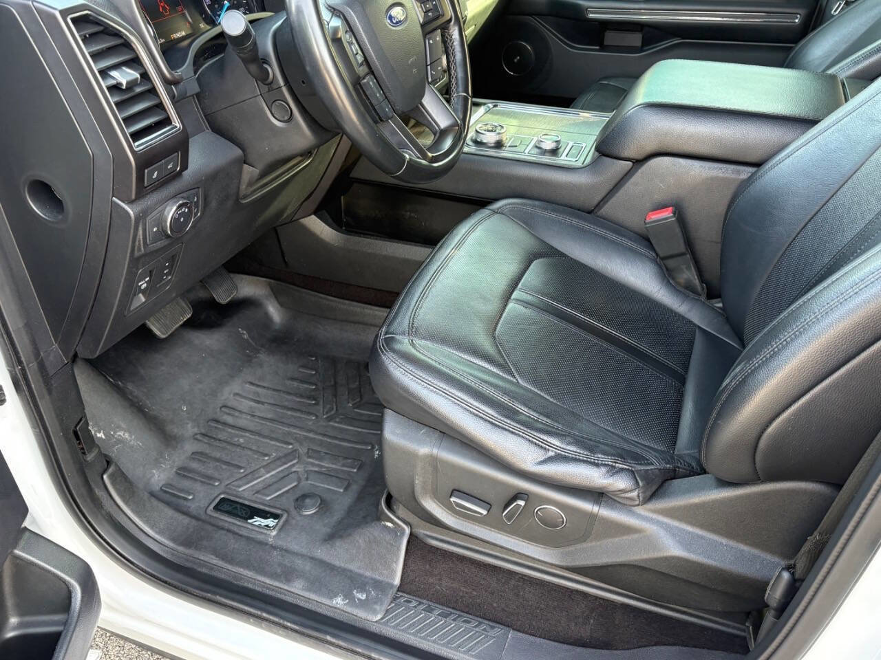 Used 2019 Ford Expedition Max Limited image 10