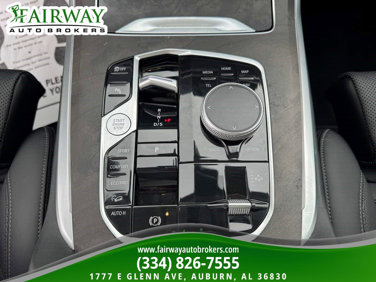 Used 2025 BMW X7 xDrive40i image 25