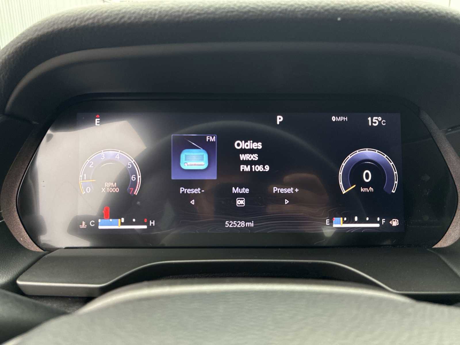 Used 2022 Jeep Grand Cherokee Altitude image 11