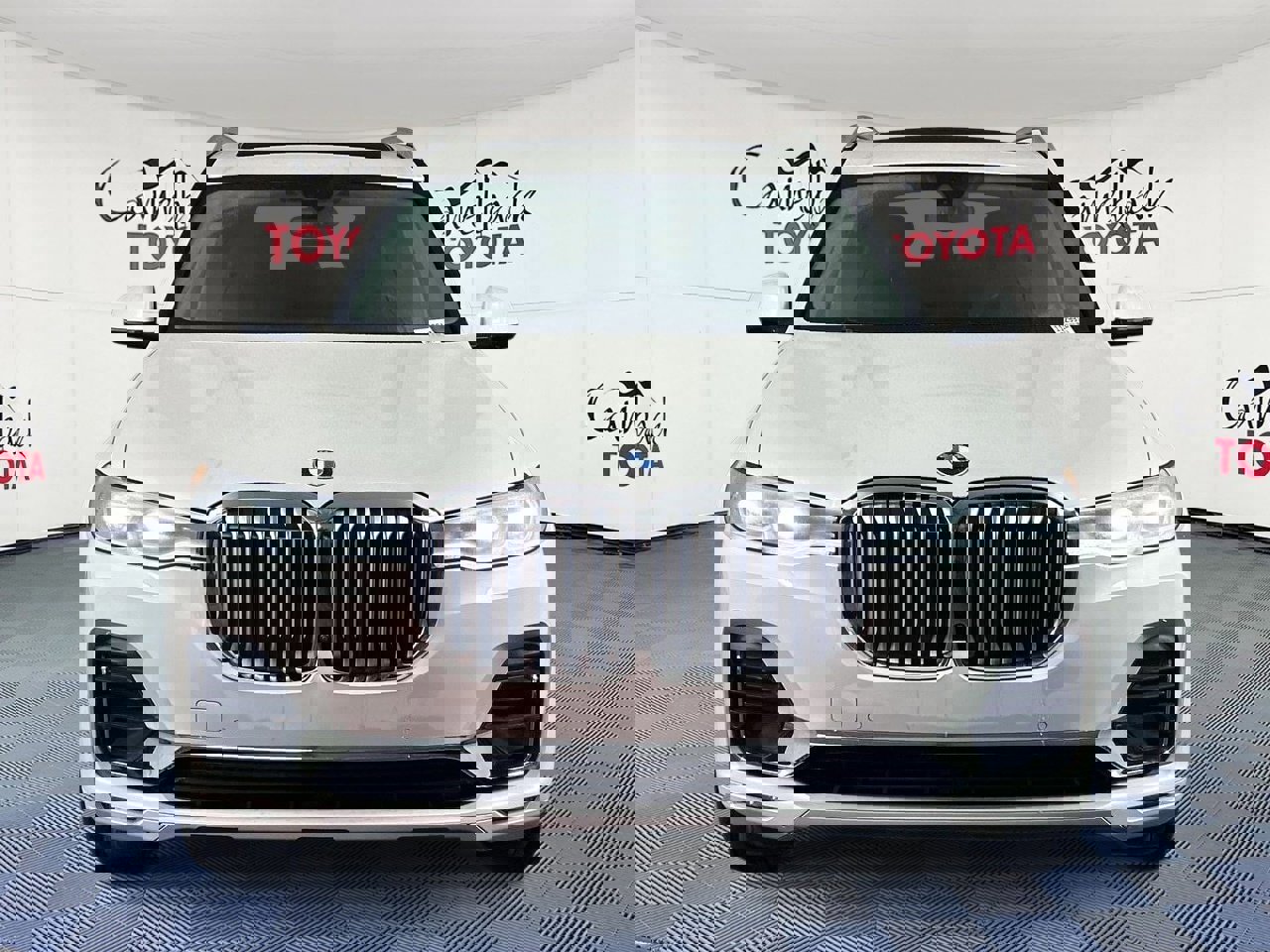 Used 2021 BMW X7 xDrive40i w/ Premium Package image 3